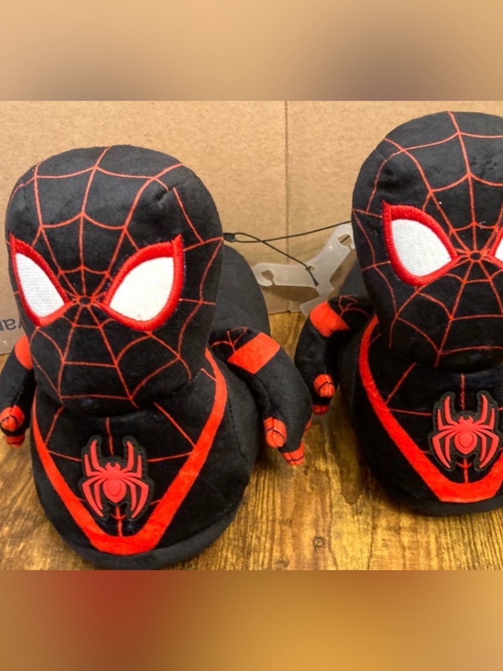 Kids' Marvel Spider-Man 3D Plush Slippers - Black Size 2/3
New